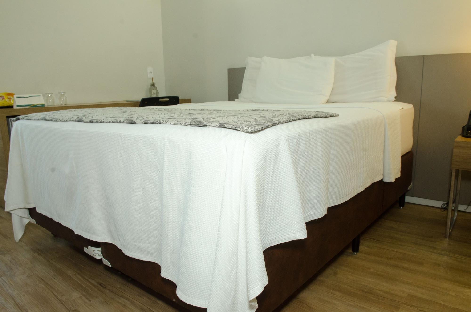ímpar Suítes Expominas 4*