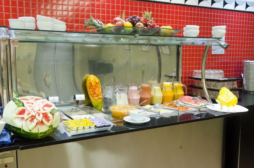 Hotel ímpar Suítes Expominas 4*